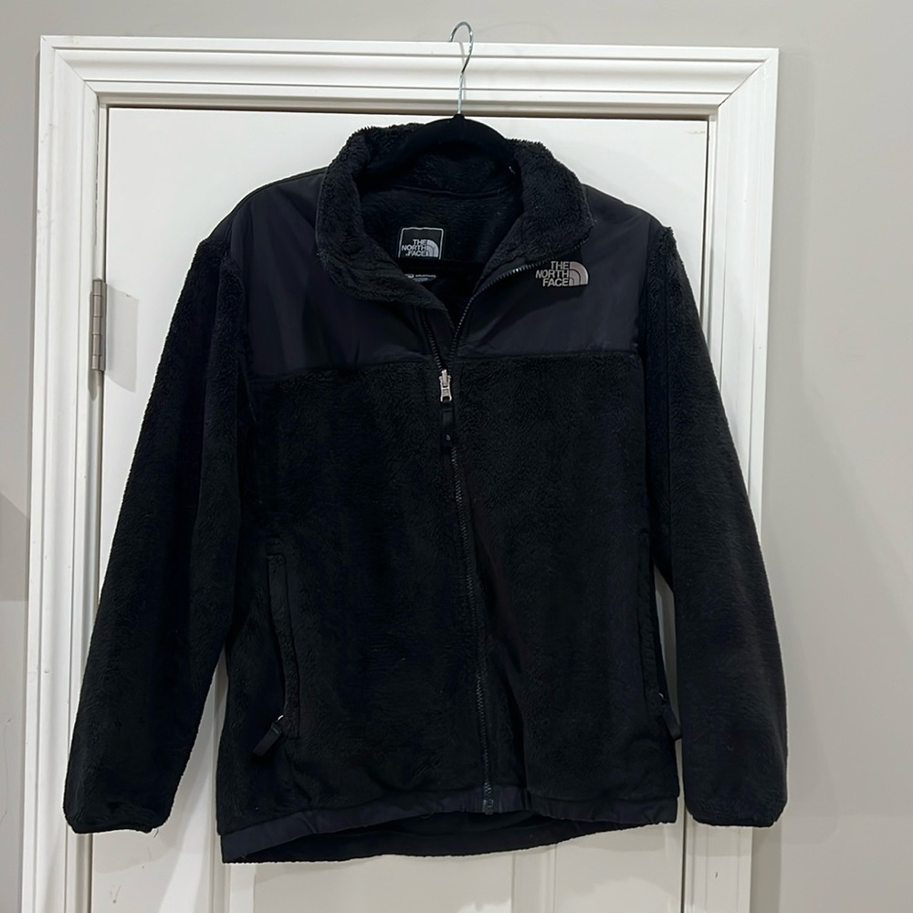 North face, black fleece girls extra large